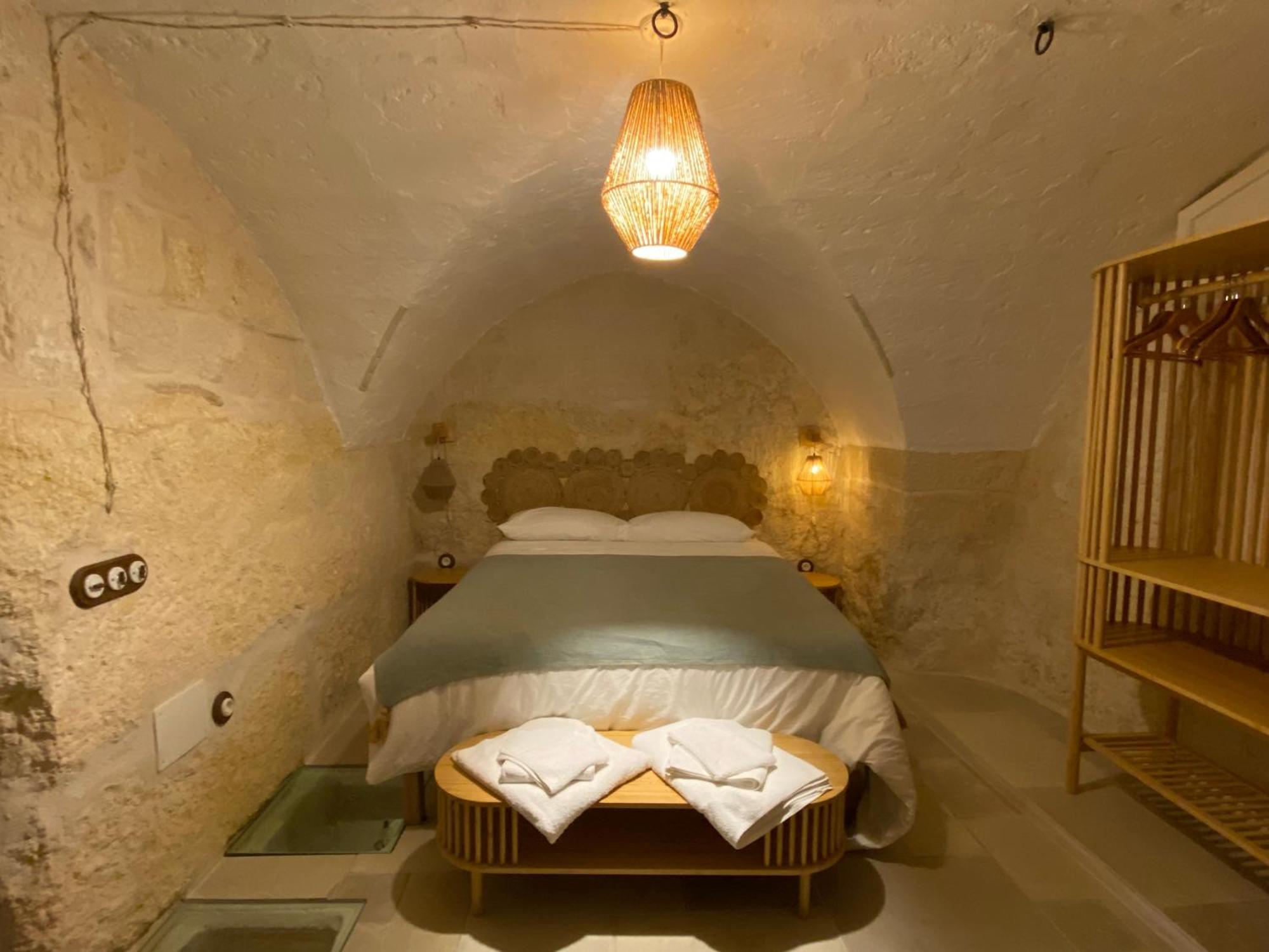Casa Di Pietra Crispiano